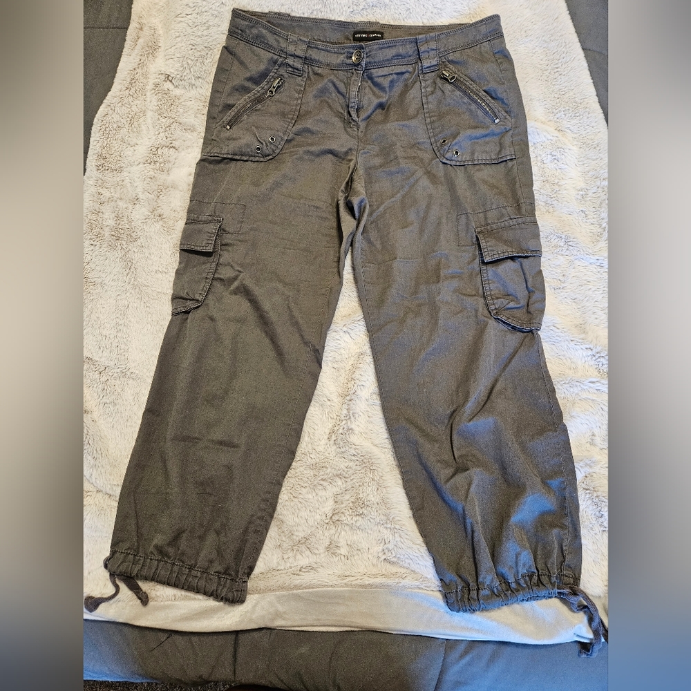 New York & Company cropped pants